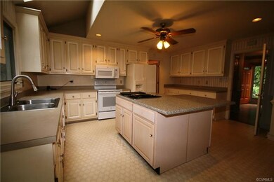 12800 Knightcross Rd, Midlothian, VA 23113 - photo 5
