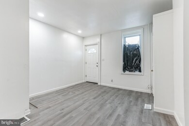 528 N Front St, Camden, NJ 08102 - photo 2