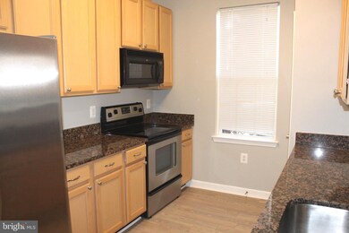 42496 Mayflower Terrace unit 101, Ashburn, VA 20148 - photo 5