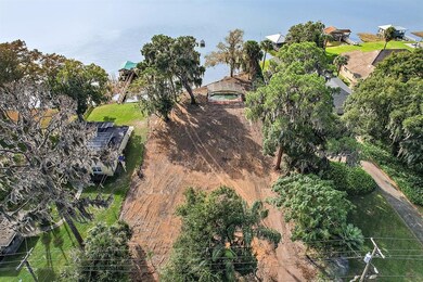 720 Lake Dora Dr, Tavares, FL 32778 - photo 3