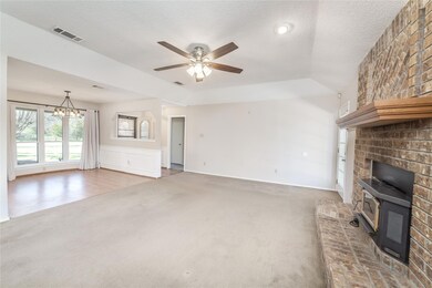 130 Trailwood Dr, Joshua, TX 76058 - photo 6