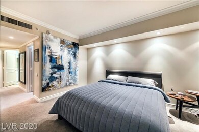 MASTER BEDROOM SUITE