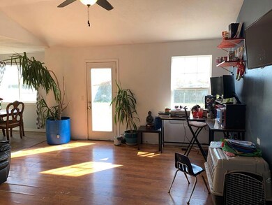 820 W Pearl St, Bolivar, MO 65613 - photo 5