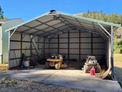 31300 Aspen Ln E, Davenport, WA 99122 - photo 5