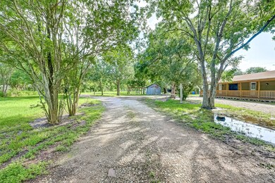 8314 Noble St, Needville, TX 77461 - photo 2