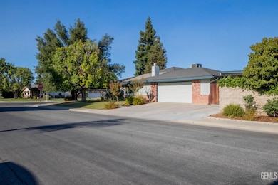 7625 Weldon Ave, Bakersfield, CA 93308 - photo 3