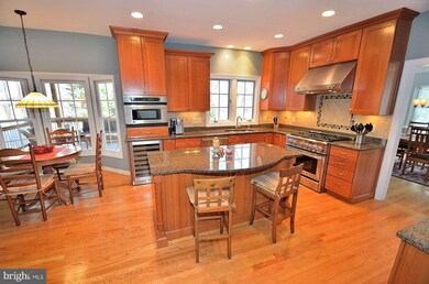 8517 Oak Pointe Way, Fairfax Station, VA 22039 - photo 7