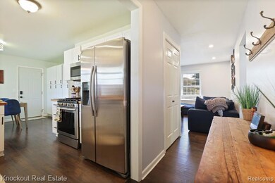 6123 King Arthur Dr, Swartz Creek, MI 48473 - photo 7