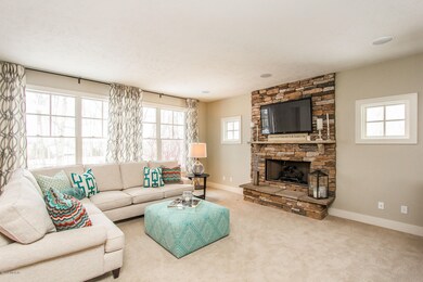 005-Living_Room-2418592-medium