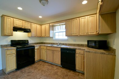 452 Simmons Ln, Mount Washington, KY 40047 - photo 7