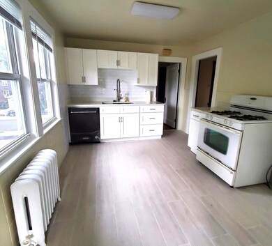 4 Lafayette St unit 2, Quincy, MA 02169 - photo 2