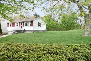 2202 Cranston St, Cranston, RI 02920 - photo 2