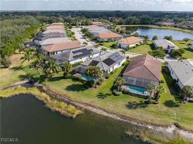 11546 Onyx Cir, Fort Myers, FL 33913 - photo 3