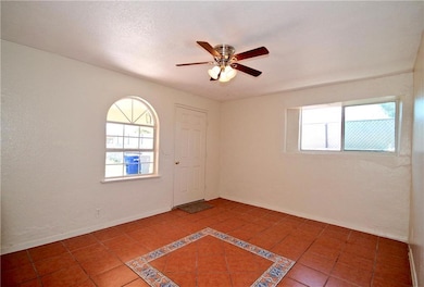 321 Lomaland Dr unit 1, El Paso, TX 79907 - photo 6