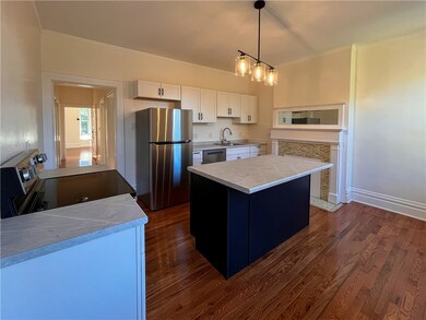 926 Savannah Ave unit 2, Pittsburgh, PA 15221 - photo 4