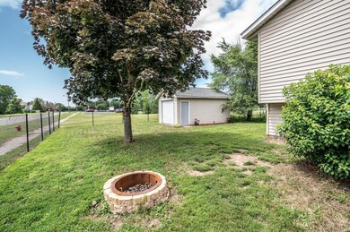 528 Tiffany Dr Hastings MN-large-002-026-Back Yard-1500x999-72dpi.jpg