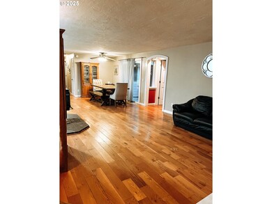 7473 B St, Springfield, OR 97478 - photo 7