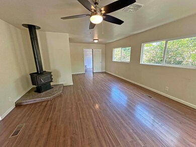 livingrm