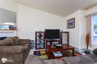 Living Room 0859-SMALL