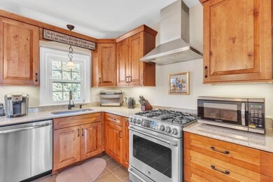 68 S Branch Pkwy, Springfield, MA 01118 - photo 5