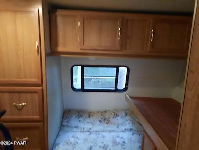 151 Crow Ln unit Lot 4624, Shohola, PA 18458 - photo 7