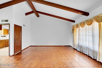 10809 Tom Kite Ct, El Paso, TX 79935 - photo 3