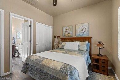 Separate Bedroom (4th) with it's own bath - perfec