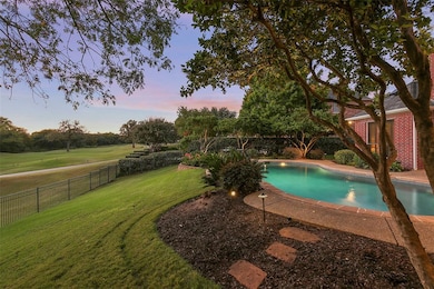 1224 Strathmore Dr, Southlake, TX 76092 - photo 2