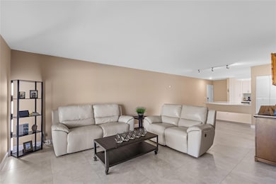 8511 Old Country Manor unit 408, Davie, FL 33328 - photo 6