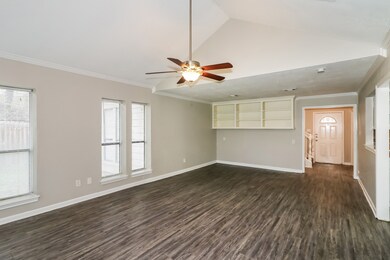 15711 Gilbertyn Dr, Tomball, TX 77377 - photo 4