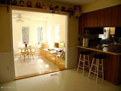 105 Radcliffe Cir, Jacksonville, NC 28546 - photo 6