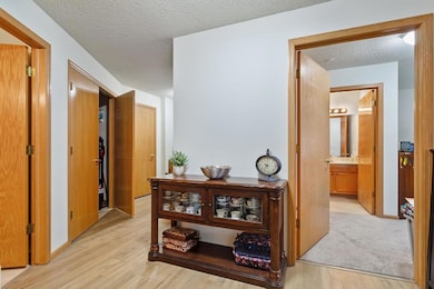 2231 N Penn Place unit 201, North Saint Paul, MN 55109 - photo 2
