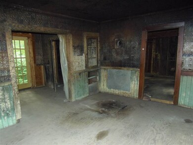 82 Glen St, Hinsdale, NH 03451 - photo 5