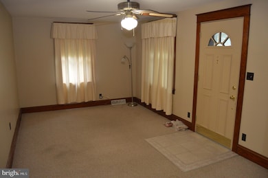 508 Muhlenberg St, Reading, PA 19605 - photo 6