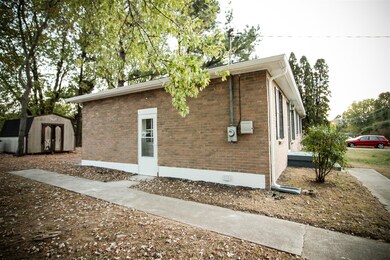 608 Shoma Dr, Shelbyville, TN 37160 - photo 4