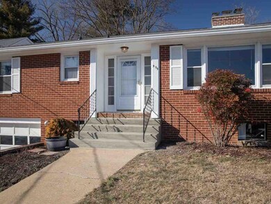 909 Chestnut Dr, Harrisonburg, VA 22801 - photo 3