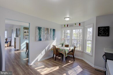 15053 Holleyside Dr, Dumfries, VA 22025 - photo 4
