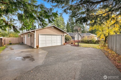 10919 10th Dr SE, Everett, WA 98208 - photo 2