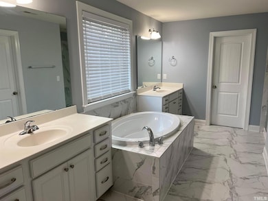 121 Red Bark Ct, Apex, NC 27539 - photo 5