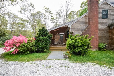 20 Nahomon St, Vineyard Haven, MA 02568 - photo 4