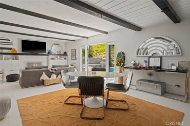 22642 Avenue San Luis, Woodland Hills, CA 91364 - photo 2