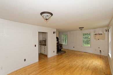 4 Staulters Farm Rd, Ballston Spa, NY 12020 - photo 7