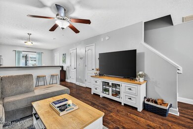 404 Falls Cove, Jacksonville, NC 28546 - photo 5