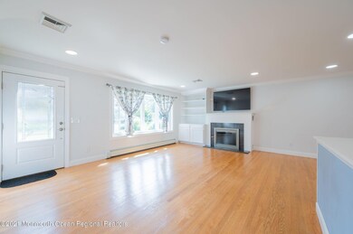 310easthamLIV