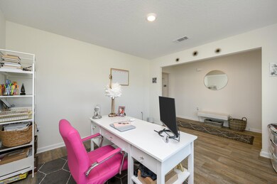 Flex room/Office
