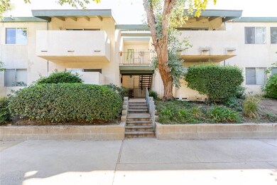 10636 Woodley Ave unit 54, Granada Hills, CA 91344 - photo 2