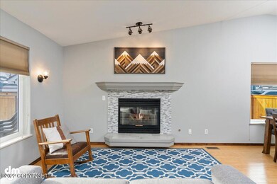 05-Living Room_MAX1254