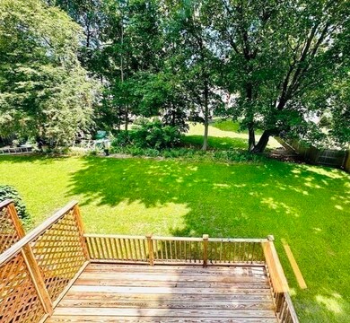 3 Pleasant Ct unit R, Medfield, MA 02052 - photo 5