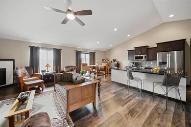 604 Sullivan St, West Branch, IA 52358 - photo 3