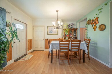 1619 E Maple St, Columbus, KS 66725 - photo 5